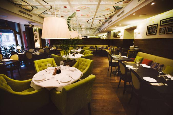 restoran_noz_sprava_vilka_sleva_photo7