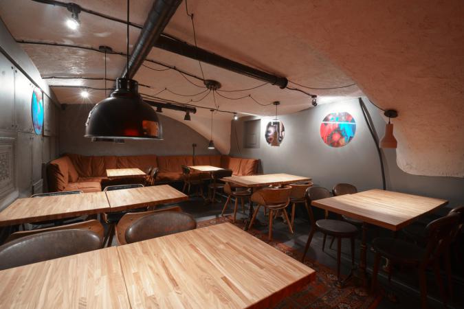 bar_jekyll_and_hide_photo_2